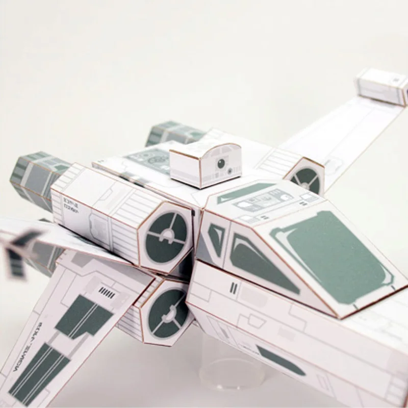 X-WING Fighter modelo de papel - Art Craft Cardboard reseña y precio